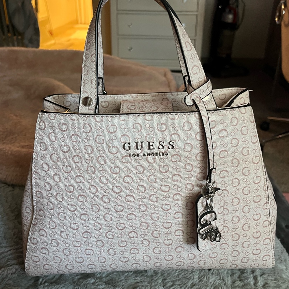 Guess shoulder bag